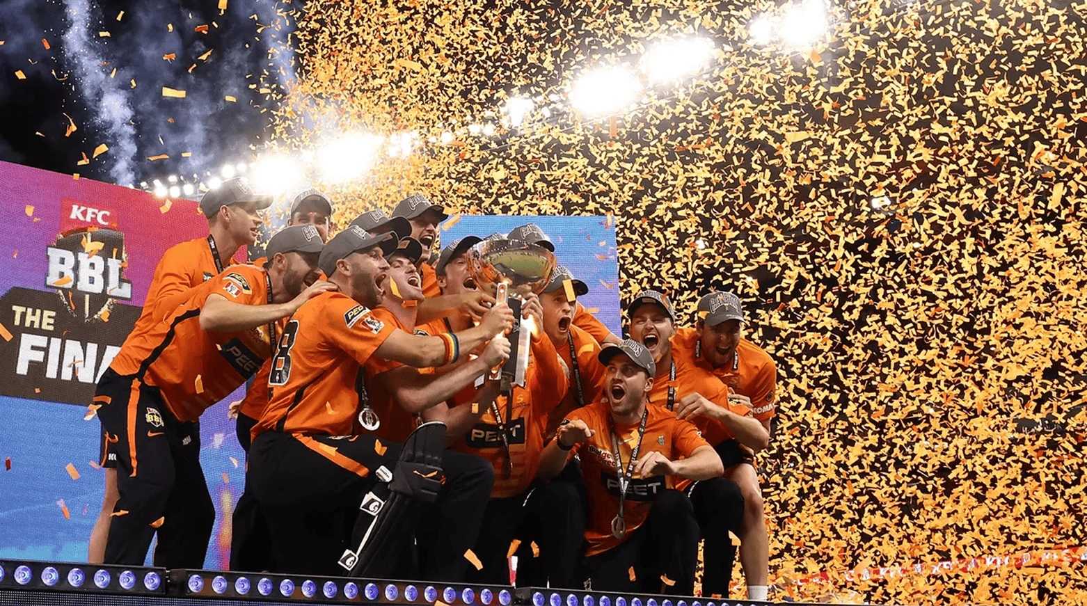 Perth Scorchers off to a winning start in rain-hit BBL opener